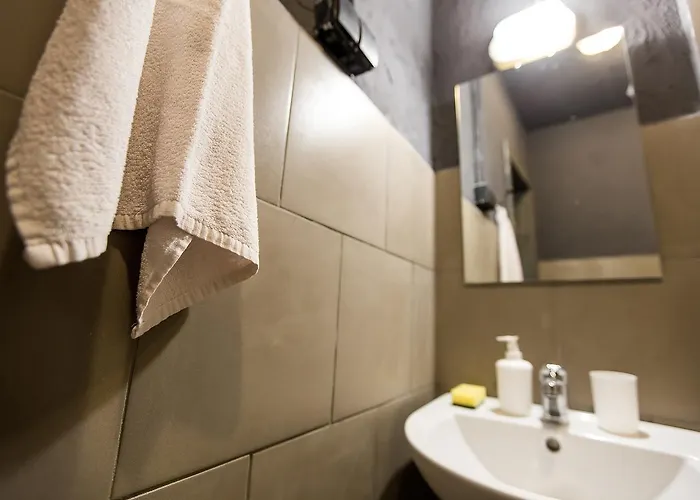 Loft Prison Albergue Lviv