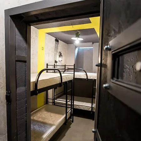 Loft Prison 利沃夫