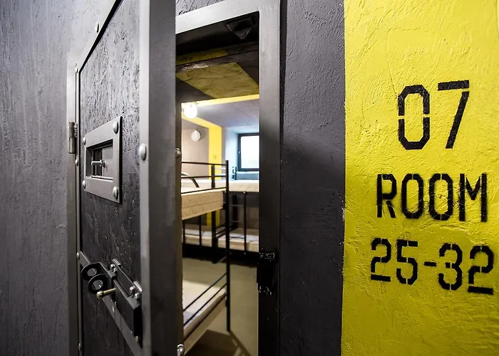 Hostel Loft Prison Lwów