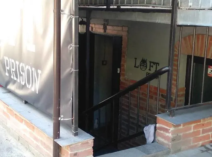 Hostel Loft Prison *